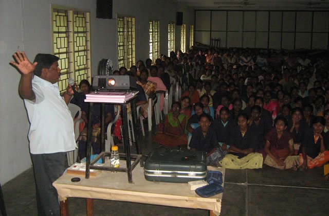 yoganathan-055